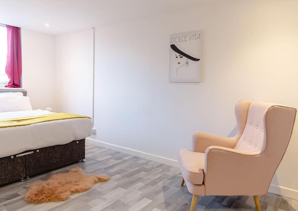 伦敦2 Bed With Free Parking公寓 外观 照片